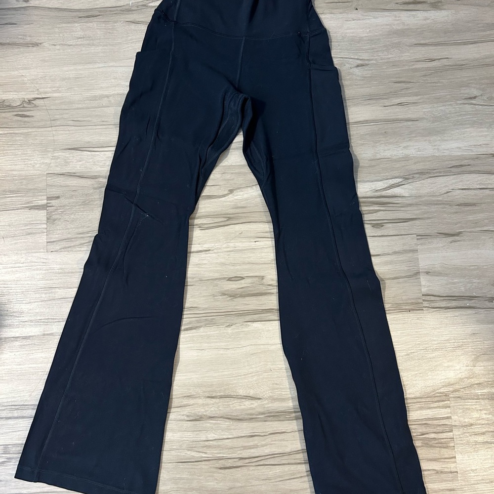 Aritzia flared leggings